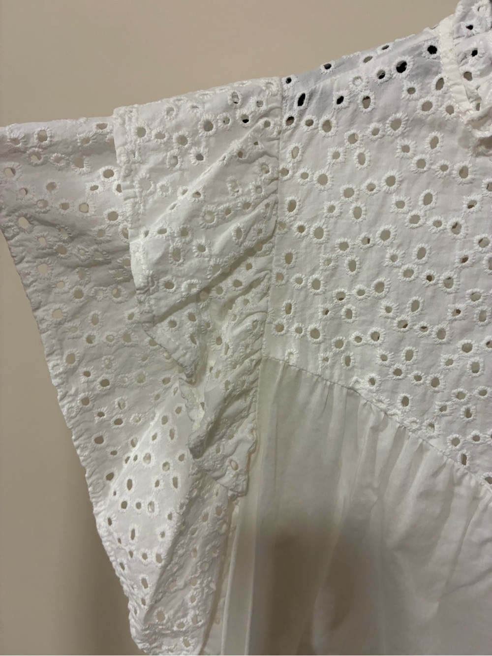 A new day short sleeve top medium - Picture 4 of 7